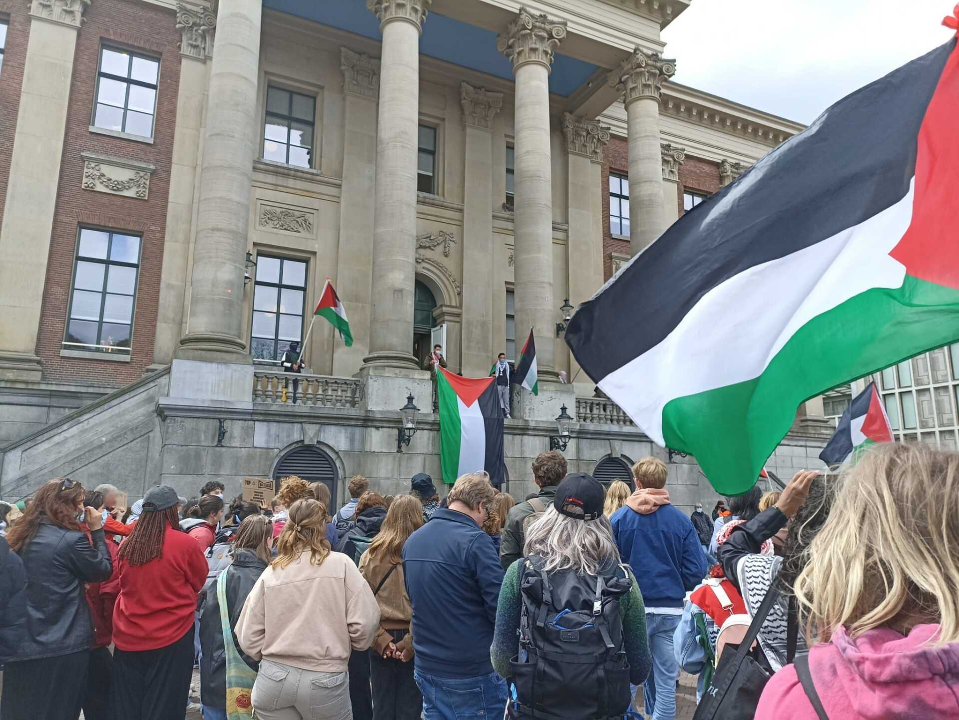 RUG Security Denies Students Due to Face Mask and Palestinian Flag, University Admits Mistake