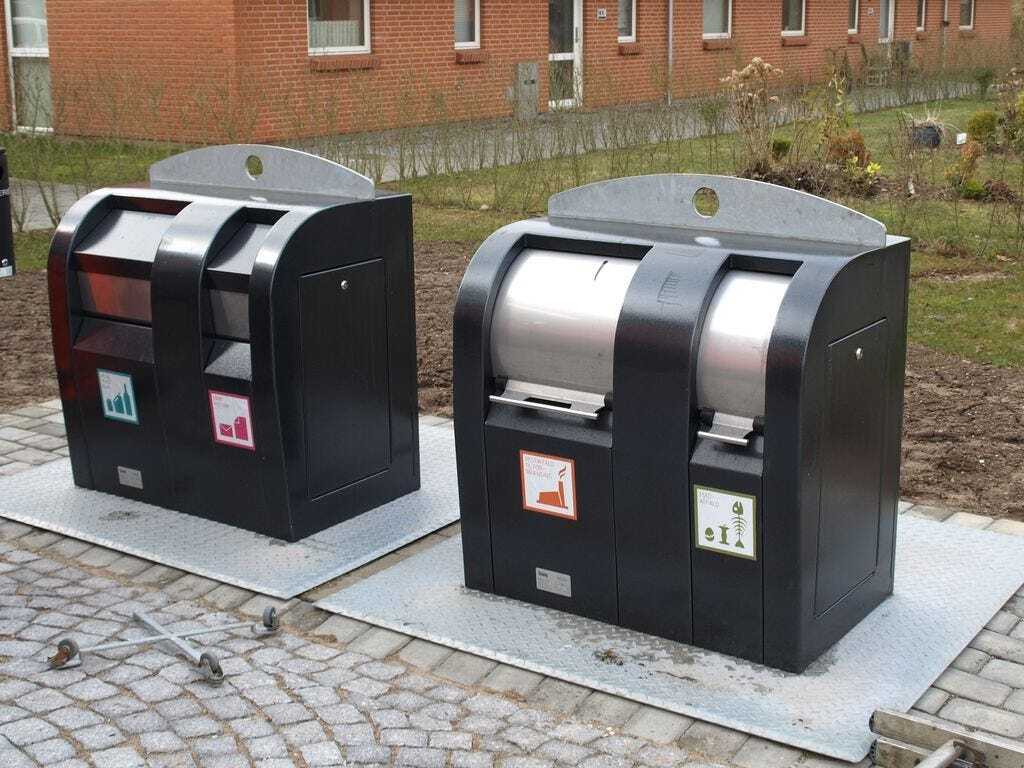 The Complete Guide to Recycling and Waste