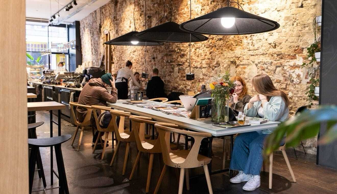 Brugstraat 28, 9711 HZ Groningen & Rode Weeshuisstraat 4, 9712 ET Groningen